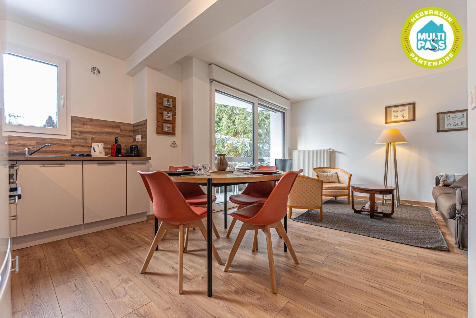 Apartment Appartement Nael - Les Gets, En Plein Centre Et Au Pied Des Pistes